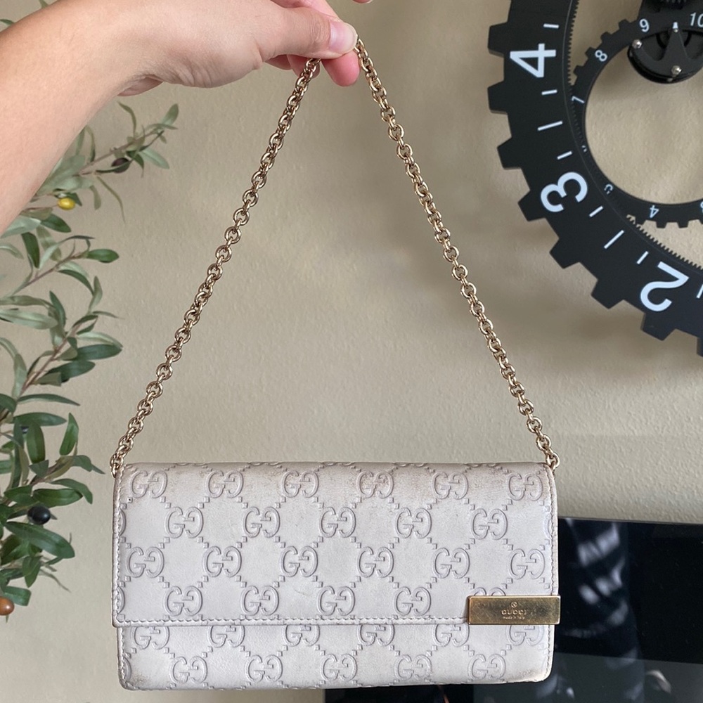 Authentic Gucci Microguccissima Signature Chain Leather Clutch Wallet, Beige